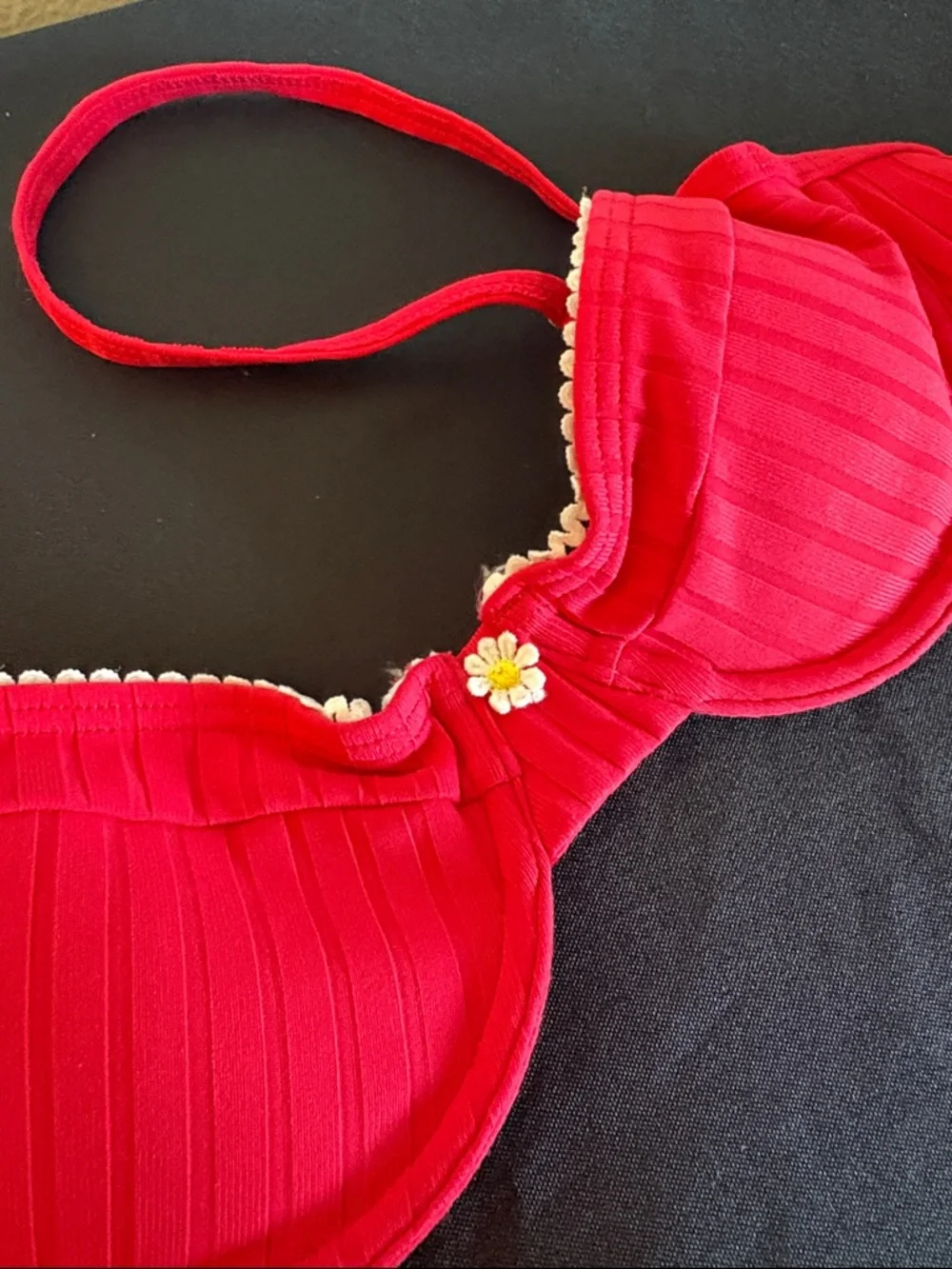 Red Women's Ribbed Bikini Set with Daisy Accent